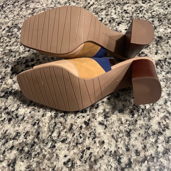 Camelids Suede Multicolor Block Heel Open Toe - Picture 4 of 6